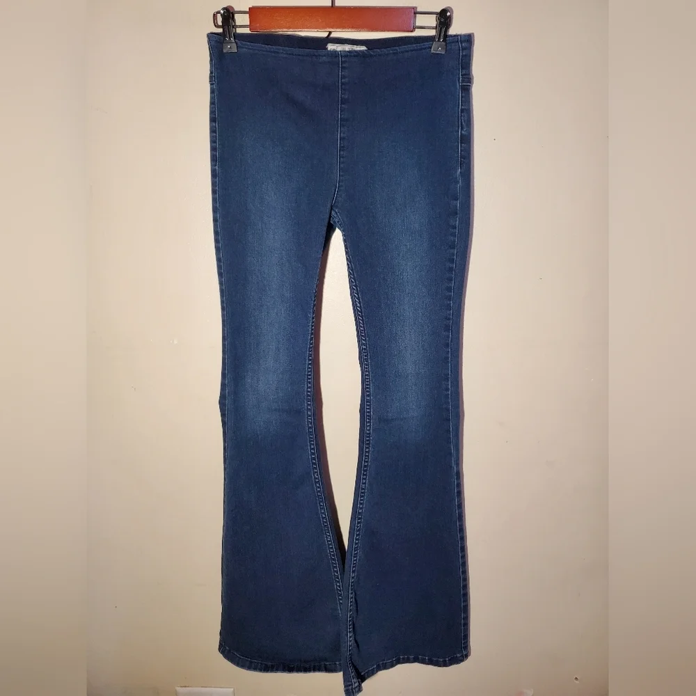 Free people flare leg jeans size 27